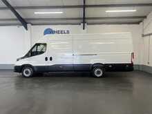 Iveco Daily 2.3D HPI 14V 35S 3520L Panel Van 5dr Diesel HiMatic MWB H2 Euro 6 (s/s) (136 ps) - U2203