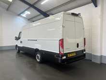 Iveco Daily 2.3D HPI 14V 35S 3520L Panel Van 5dr Diesel HiMatic MWB H2 Euro 6 (s/s) (136 ps) - U2203