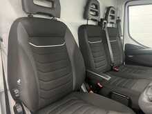 Iveco Daily 2.3D HPI 14V 35S 3520L Panel Van 5dr Diesel HiMatic MWB H2 Euro 6 (s/s) (136 ps) - U2203