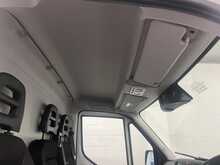 Iveco Daily 2.3D HPI 14V 35S 3520L Panel Van 5dr Diesel HiMatic MWB H2 Euro 6 (s/s) (136 ps) - U2203
