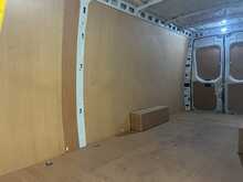 Iveco Daily 2.3D HPI 14V 35S 3520L Panel Van 5dr Diesel HiMatic MWB H2 Euro 6 (s/s) (136 ps) - U2203