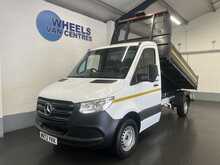 Mercedes-Benz Sprinter 2.0 315 CDI Progressive Tipper 2dr Diesel Manual RWD L2 Euro 6 (s/s) (150 ps) 2.0 2dr Tipper Manual - U2214