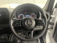 Mercedes-Benz Sprinter 2.0 315 CDI Progressive Tipper 2dr Diesel Manual RWD L2 Euro 6 (s/s) (150 ps) 2.0 2dr Tipper Manual - U2214