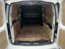 Volkswagen Caddy Maxi 2.0 TDI C20 Commerce Plus Panel Van 6dr Diesel Manual LWB Euro 6 (s/s) (102 ps) - U2217
