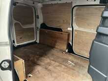 Volkswagen Caddy Maxi 2.0 TDI C20 Commerce Plus Panel Van 6dr Diesel Manual LWB Euro 6 (s/s) (102 ps) - U2217