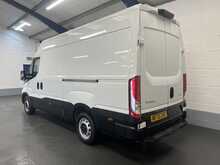 Iveco Daily 2.3D HPI 14V 35S 3520 Panel Van 5dr Diesel HiMatic MWB H2 Euro 6 (s/s) (136 ps) - U2218
