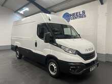 Iveco Daily 2.3D HPI 14V 35S 3520 Panel Van 5dr Diesel HiMatic MWB H2 Euro 6 (s/s) (136 ps) - U2218