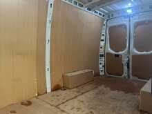 Iveco Daily 2.3D HPI 14V 35S 3520 Panel Van 5dr Diesel HiMatic MWB H2 Euro 6 (s/s) (136 ps) - U2218