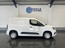 Vauxhall Combo 1.6 Turbo D 2300 Sportive Panel Van 4dr Diesel Manual L1 H1 Euro 6 (s/s) (100 ps) - U2231