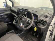 Vauxhall Combo 1.6 Turbo D 2300 Sportive Panel Van 4dr Diesel Manual L1 H1 Euro 6 (s/s) (100 ps) - U2231