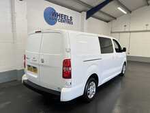 Vauxhall Vivaro 2.0 Turbo D 3100 Sportive Crew Van Double Cab 5dr Diesel Manual L2 H1 Euro 6 (s/s) (120 ps) - U2234