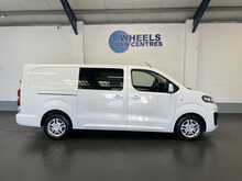 Vauxhall Vivaro 2.0 Turbo D 3100 Sportive Crew Van Double Cab 5dr Diesel Manual L2 H1 Euro 6 (s/s) (120 ps) - U2234