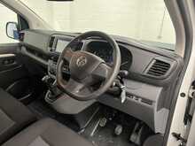 Vauxhall Vivaro 2.0 Turbo D 3100 Sportive Crew Van Double Cab 5dr Diesel Manual L2 H1 Euro 6 (s/s) (120 ps) - U2234