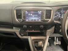Vauxhall Vivaro 2.0 Turbo D 3100 Sportive Crew Van Double Cab 5dr Diesel Manual L2 H1 Euro 6 (s/s) (120 ps) - U2234