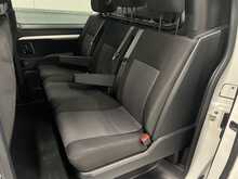 Vauxhall Vivaro 2.0 Turbo D 3100 Sportive Crew Van Double Cab 5dr Diesel Manual L2 H1 Euro 6 (s/s) (120 ps) - U2234
