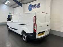 Ford Transit Custom 2.0 300 EcoBlue Leader Panel Van 5dr Diesel Manual L2 H1 Euro 6 (s/s) (130 ps) - U2236
