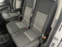 Ford Transit Custom 2.0 300 EcoBlue Leader Panel Van 5dr Diesel Manual L2 H1 Euro 6 (s/s) (130 ps) - U2236