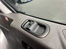 Ford Transit 2.0 350 EcoBlue Leader Panel Van 5dr Diesel Manual RWD L3 H3 Euro 6 (s/s) (130 ps) - U2237