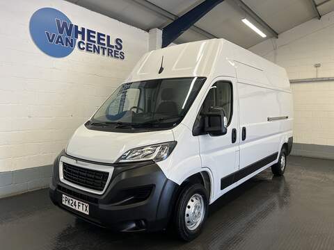 Peugeot Boxer 1.5 BlueHDi 1000 Professional Premium + Standard Panel Van 5dr Diesel Manual SWB Euro 6 (s/s) (100 bhp)