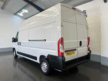 Peugeot Boxer 2.2 BlueHDi 335 Professional Premium + Panel Van 5dr Diesel Manual L3 H3 Euro 6 (s/s) (140 ps) - U2239