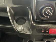 Peugeot Boxer 2.2 BlueHDi 335 Professional Premium + Panel Van 5dr Diesel Manual L3 H3 Euro 6 (s/s) (140 ps) - U2239