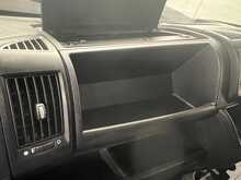 Peugeot Boxer 2.2 BlueHDi 335 Professional Premium + Panel Van 5dr Diesel Manual L3 H3 Euro 6 (s/s) (140 ps) - U2239