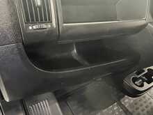 Peugeot Boxer 2.2 BlueHDi 335 Professional Premium + Panel Van 5dr Diesel Manual L3 H3 Euro 6 (s/s) (140 ps) - U2239