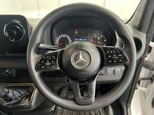 Mercedes-Benz Sprinter 2.1 314 CDI Luton van 2dr Diesel Manual RWD L3 Euro 6 (s/s) (143 ps) - U2244