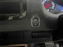 Mercedes-Benz Sprinter 2.0 315 CDI PRO Panel Van 5dr Diesel G-Tronic RWD L3 H2 Euro 6 (s/s) (150 ps) - U2247