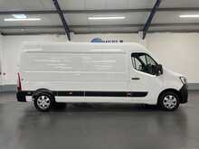 Renault Master 2.3 dCi 35 Business+ Panel Van 4dr Diesel Manual FWD LWB Medium Roof Euro 6 (135 ps) - U2254