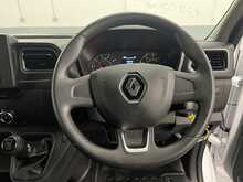 Renault Master 2.3 dCi 35 Business+ Panel Van 4dr Diesel Manual FWD LWB Medium Roof Euro 6 (135 ps) - U2254