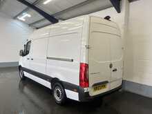 Mercedes-Benz Sprinter 2.0 315 CDI Progressive Panel Van 5dr Diesel Manual RWD L2 H2 Euro 6 (s/s) (150 ps) - U2257