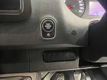 Mercedes-Benz Sprinter 2.0 315 CDI Progressive Panel Van 5dr Diesel Manual RWD L2 H2 Euro 6 (s/s) (150 ps) - U2257