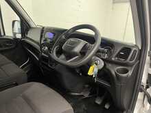 Iveco Daily D HPI 14V 35C 3450 LUTON VAN 2.3 2dr Luton Manual Diesel - U2261