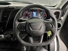 Iveco Daily D HPI 14V 35C 3450 LUTON VAN 2.3 2dr Luton Manual Diesel - U2261