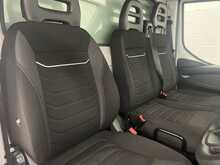 Iveco Daily 2.3D HPI 14V 35C 3450 Luton 2dr Diesel Manual L2 Euro 6 (s/s) (DRW) (136 ps) - U2269