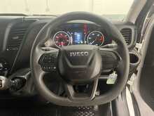 Iveco Daily 2.3D HPI 14V 35C 3450 Luton 2dr Diesel Manual L2 Euro 6 (s/s) (DRW) (136 ps) - U2269