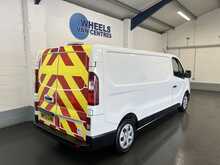 Renault Trafic 2.0 dCi Blue LL30 Advance Panel Van 5dr Diesel Manual L2 H1 Euro 6 (s/s) (130 ps) - U2271