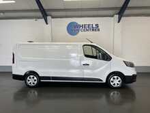 Renault Trafic 2.0 dCi Blue LL30 Advance Panel Van 5dr Diesel Manual L2 H1 Euro 6 (s/s) (130 ps) - U2271