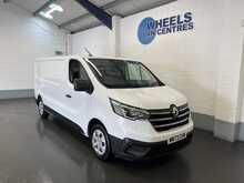 Renault Trafic 2.0 dCi Blue LL30 Advance Panel Van 5dr Diesel Manual L2 H1 Euro 6 (s/s) (130 ps) - U2271