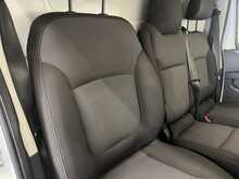 Renault Trafic 2.0 dCi Blue LL30 Advance Panel Van 5dr Diesel Manual L2 H1 Euro 6 (s/s) (130 ps) - U2271