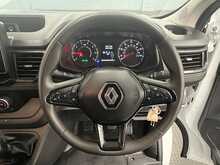 Renault Trafic 2.0 dCi Blue LL30 Advance Panel Van 5dr Diesel Manual L2 H1 Euro 6 (s/s) (130 ps) - U2271