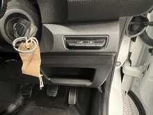 Renault Trafic 2.0 dCi Blue LL30 Advance Panel Van 5dr Diesel Manual L2 H1 Euro 6 (s/s) (130 ps) - U2271