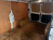 Renault Trafic 2.0 dCi Blue LL30 Advance Panel Van 5dr Diesel Manual L2 H1 Euro 6 (s/s) (130 ps) - U2271