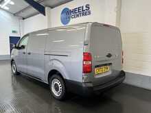 Vauxhall Vivaro 2.0 Turbo D 3100 Dynamic Panel Van 6dr Diesel Auto L2 H1 Euro 6 (s/s) (145 ps) - U2278