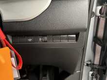 Vauxhall Vivaro 2.0 Turbo D 3100 Dynamic Panel Van 6dr Diesel Auto L2 H1 Euro 6 (s/s) (145 ps) - U2278