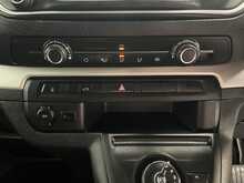 Vauxhall Vivaro 2.0 Turbo D 3100 Dynamic Panel Van 6dr Diesel Auto L2 H1 Euro 6 (s/s) (145 ps) - U2278