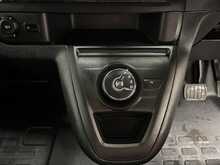 Vauxhall Vivaro 2.0 Turbo D 3100 Dynamic Panel Van 6dr Diesel Auto L2 H1 Euro 6 (s/s) (145 ps) - U2278