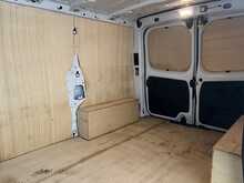 Renault Trafic 2.0 dCi Blue SL28 Business Panel Van 5dr Diesel Manual L1 H1 Euro 6 (s/s) (110 ps) - U2289