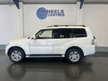 Mitsubishi Shogun 3.2 DI-DC SG2 SUV 5dr Diesel Auto 4WD Euro 5 LWB (197 ps) - U2293